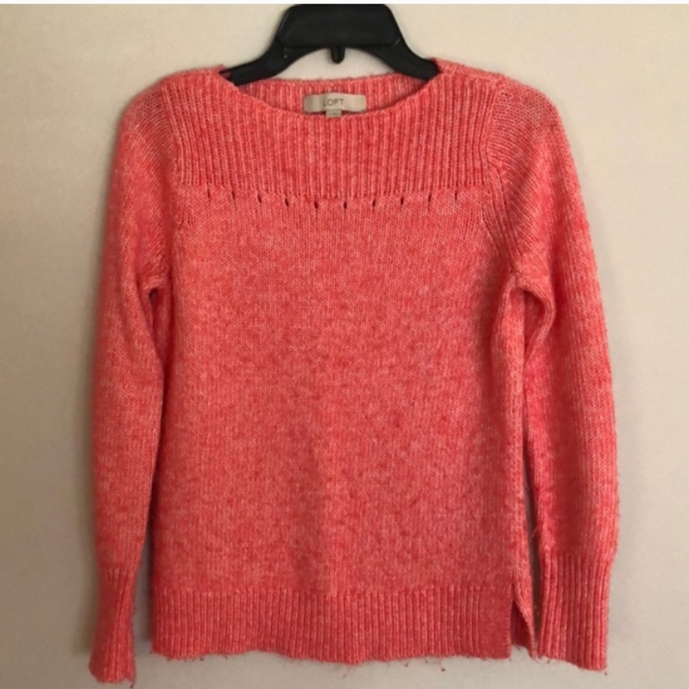 🦄LOFT Bright Coral Crew Neck Sweater Size S 23" PIT STRETCHES